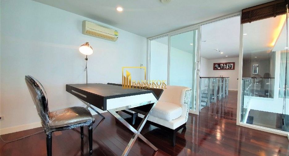 Condo en alquiler de 4 habitaciones en Watthana, Bangkok