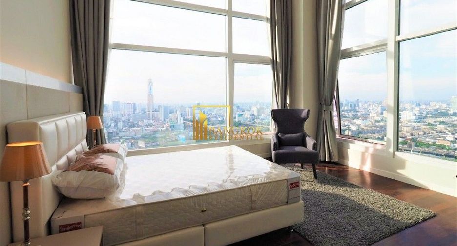 Condo en alquiler de 4 habitaciones en Watthana, Bangkok