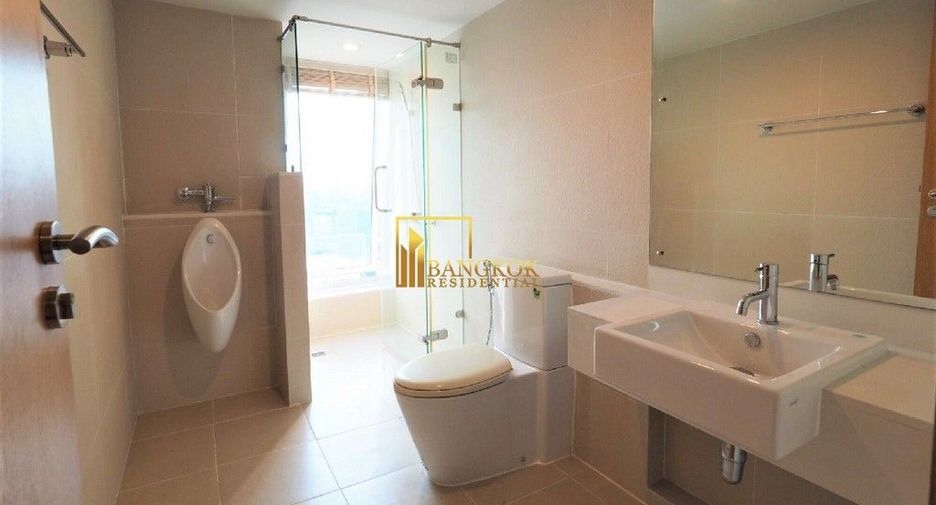 Condo en alquiler de 4 habitaciones en Watthana, Bangkok