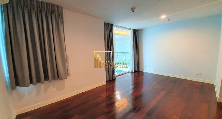 Condo en alquiler de 4 habitaciones en Watthana, Bangkok