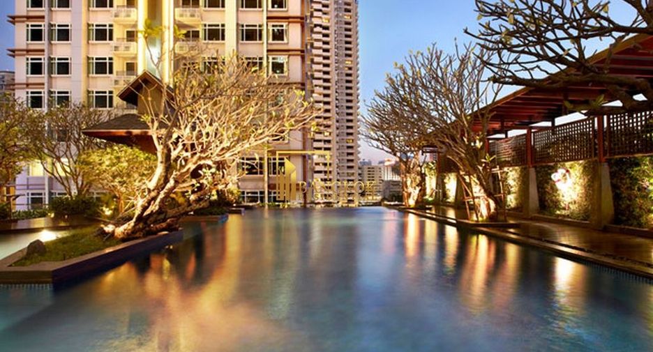 Condo en alquiler de 4 habitaciones en Watthana, Bangkok