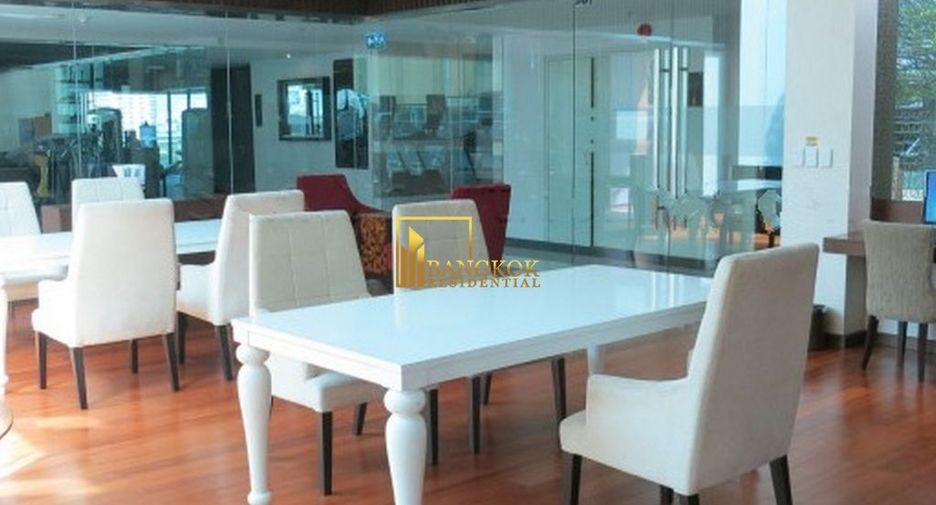 Condo en alquiler de 4 habitaciones en Watthana, Bangkok