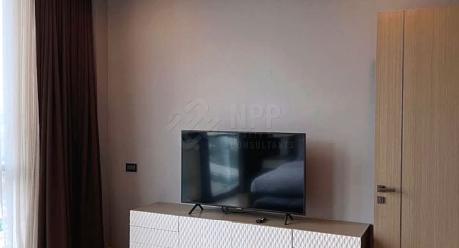 For rent and for sale 2 bedrooms condo in Watthana, Bangkok