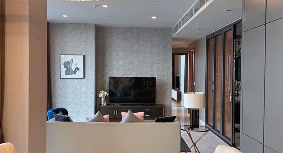 For rent and for sale 2 bedrooms condo in Watthana, Bangkok