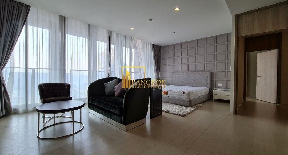 À louer 3 chambres condo à Pathum Wan, Bangkok