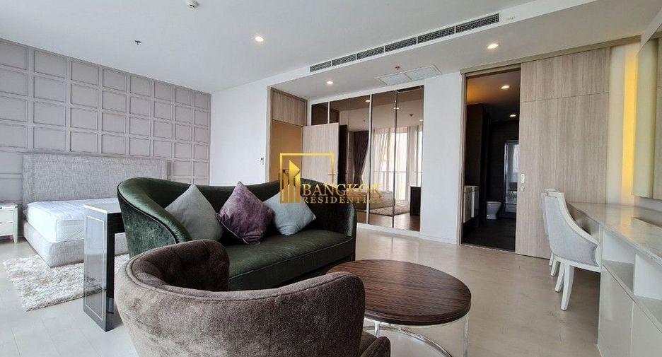 À louer 3 chambres condo à Pathum Wan, Bangkok