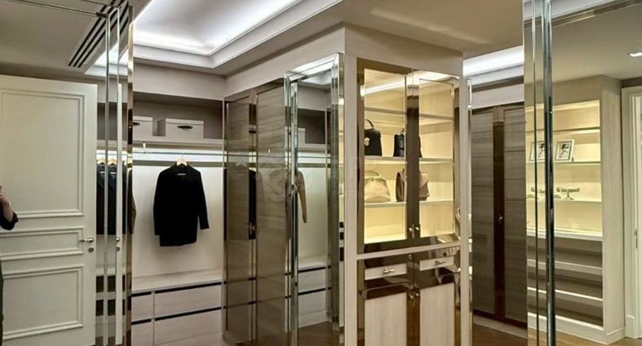For sale 5 bedrooms house in Saphan Sung, Bangkok