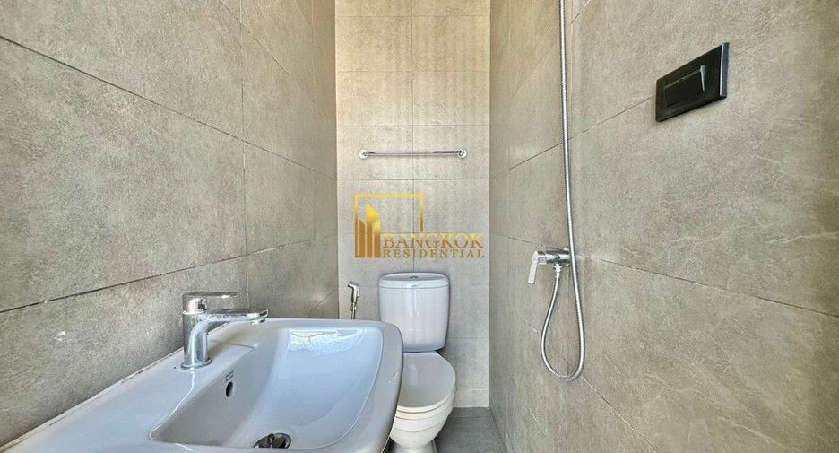 Apartment zur Miete mit 4 Zimmer in Khlong Toei, Bangkok