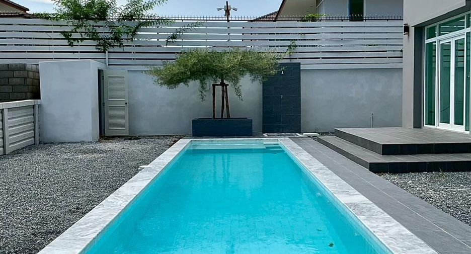 For sale 4 bedrooms house in Mueang Samut Sakhon, Samut Sakhon