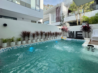 Villa en venta de 5 habitaciones en Bang Lamung, Chonburi