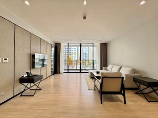 Apartamento con servicios en alquiler de 3 habitaciones en Khlong Toei, Bangkok