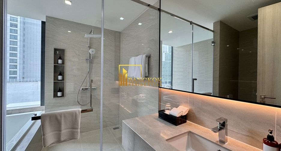 Apartamento con servicios en alquiler de 3 habitaciones en Khlong Toei, Bangkok