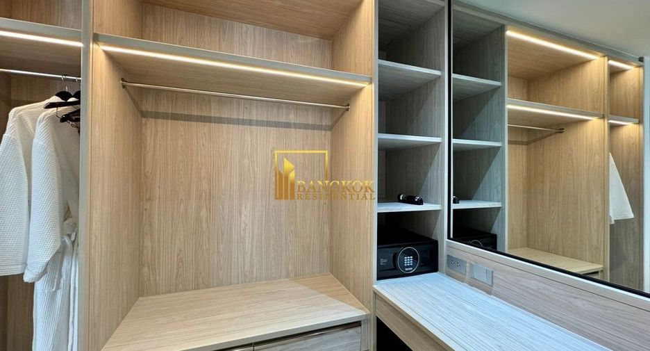Apartamento con servicios en alquiler de 3 habitaciones en Khlong Toei, Bangkok