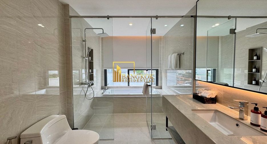 Apartamento con servicios en alquiler de 3 habitaciones en Khlong Toei, Bangkok