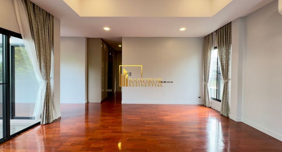 À louer 5 chambres maison à Watthana, Bangkok