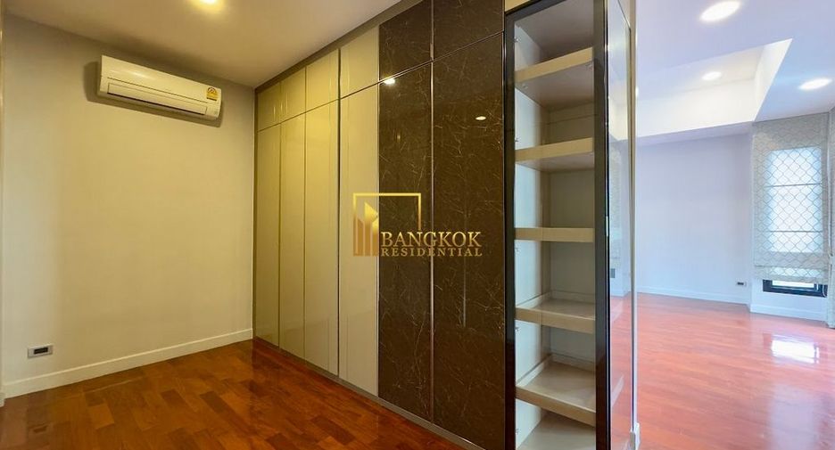 À louer 5 chambres maison à Watthana, Bangkok
