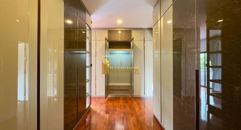À louer 5 chambres maison à Watthana, Bangkok