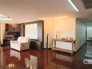 Condo en venta de 4 habitaciones en Khlong Toei, Bangkok