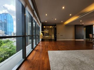 À louer 4 chambres condo à Khlong Toei, Bangkok