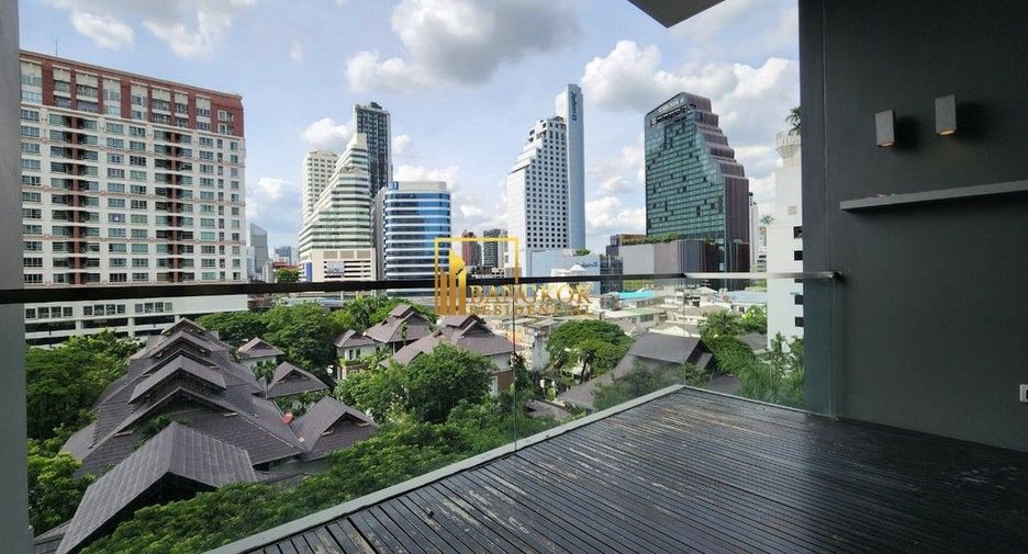 Condo en alquiler de 4 habitaciones en Khlong Toei, Bangkok