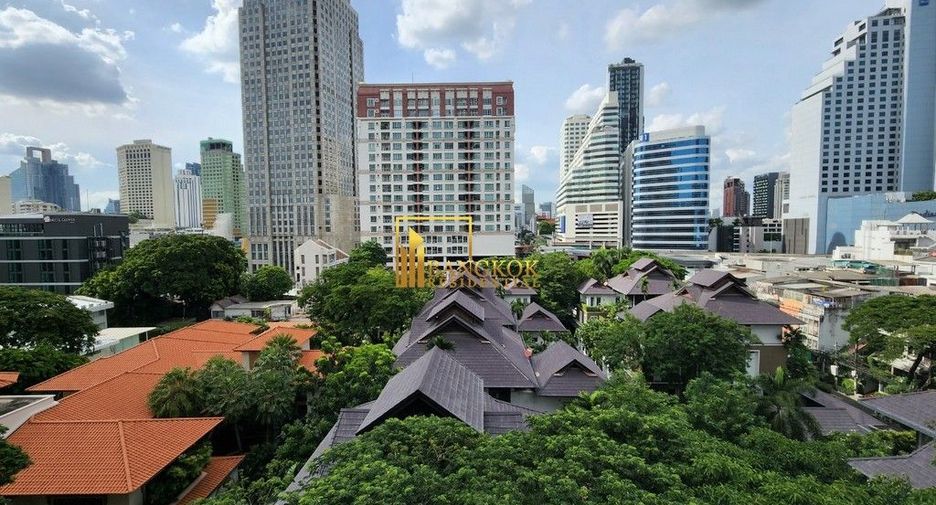 Condo en alquiler de 4 habitaciones en Khlong Toei, Bangkok