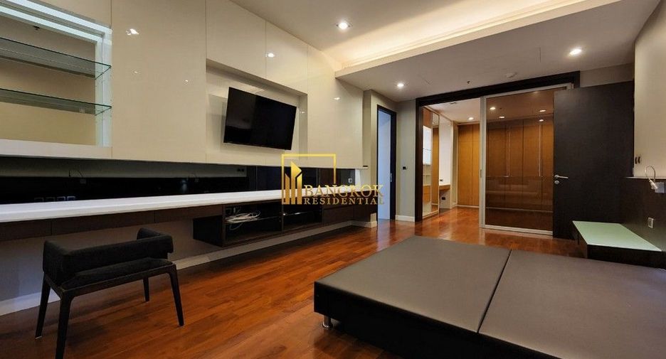 Condo en alquiler de 4 habitaciones en Khlong Toei, Bangkok