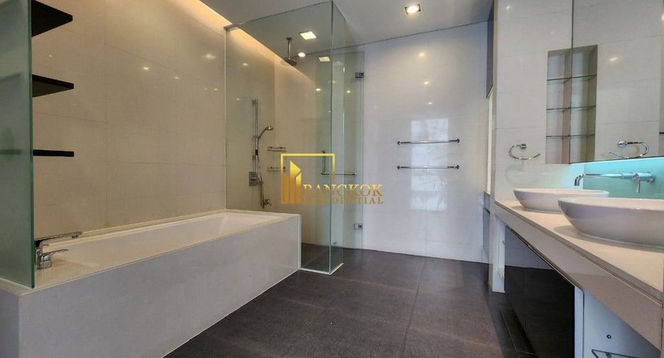 Condo en alquiler de 4 habitaciones en Khlong Toei, Bangkok