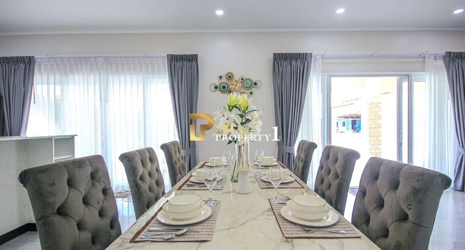 For sale 3 bedrooms villa in Hua Hin, Prachuap Khiri Khan