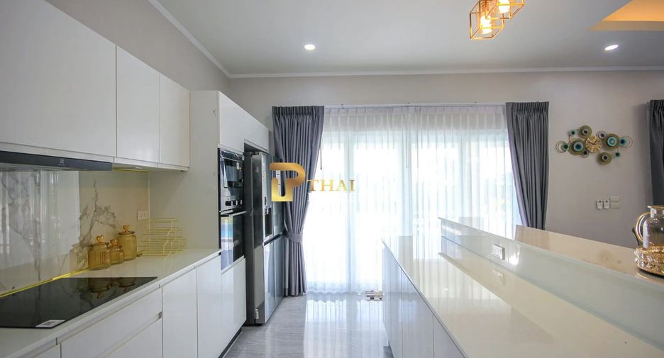 For sale 3 bedrooms villa in Hua Hin, Prachuap Khiri Khan