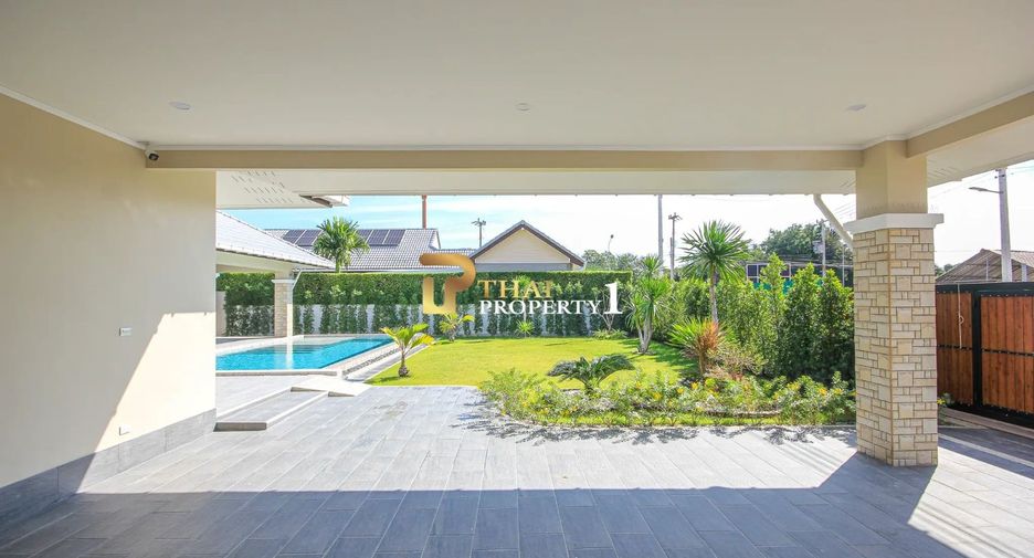 For sale 3 bedrooms villa in Hua Hin, Prachuap Khiri Khan