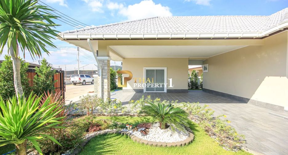 For sale 3 bedrooms villa in Hua Hin, Prachuap Khiri Khan