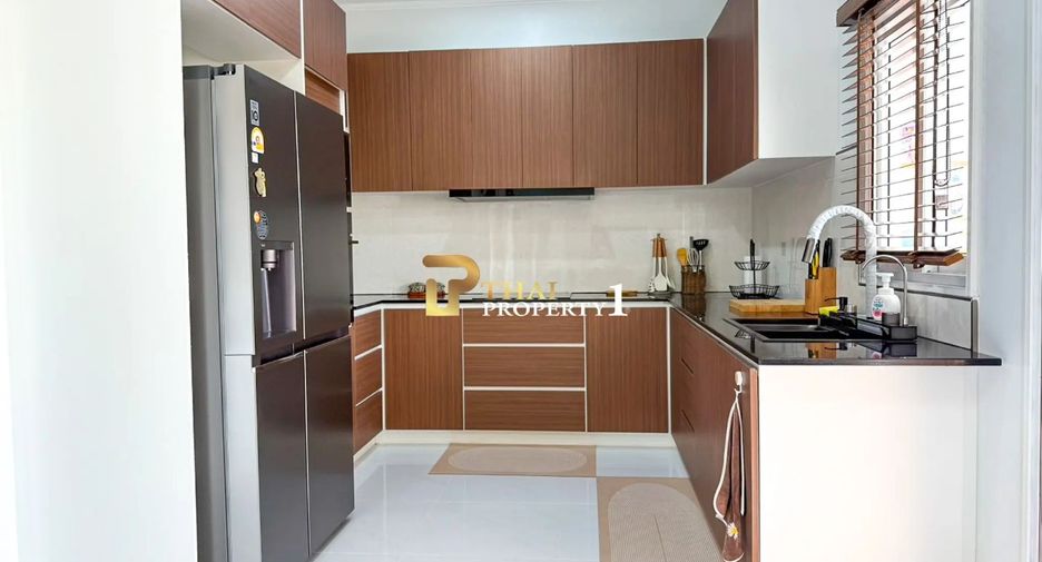 For sale 3 bedrooms villa in Hua Hin, Prachuap Khiri Khan