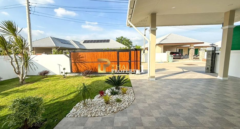 For sale 3 bedrooms villa in Hua Hin, Prachuap Khiri Khan