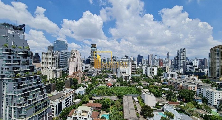 À louer 4 chambres appartement à Watthana, Bangkok