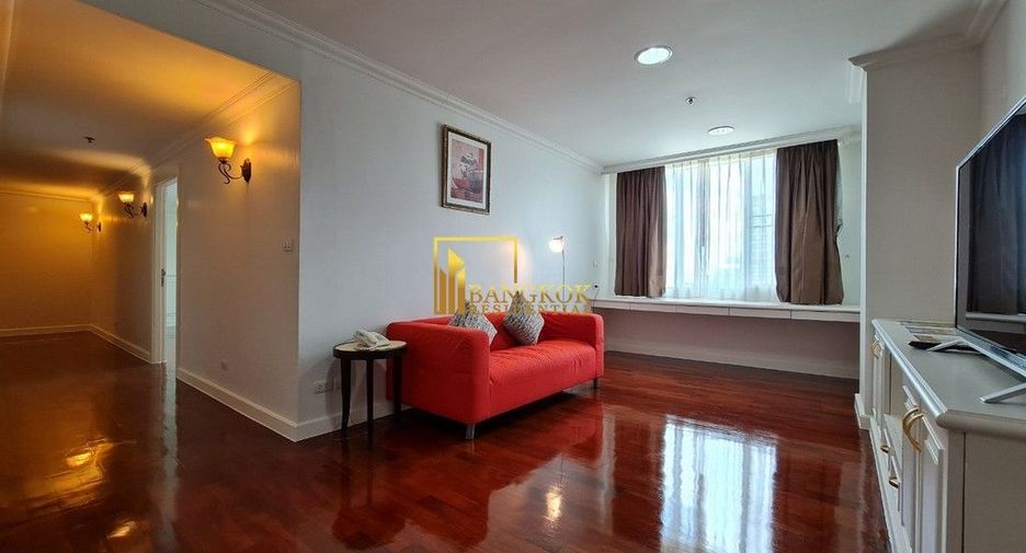 À louer 4 chambres appartement à Watthana, Bangkok