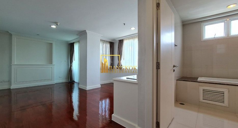 À louer 4 chambres appartement à Watthana, Bangkok