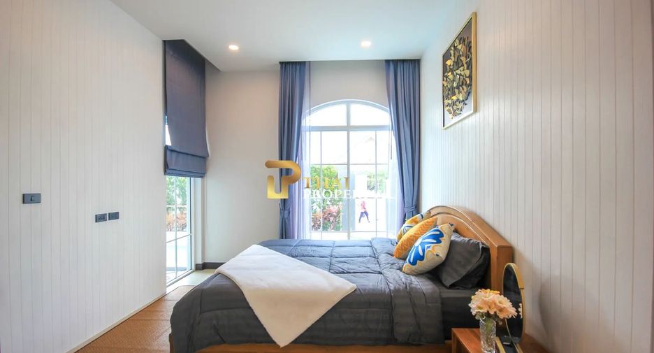 For sale 3 bedrooms villa in Cha Am, Phetchaburi