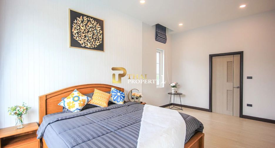 For sale 3 bedrooms villa in Cha Am, Phetchaburi