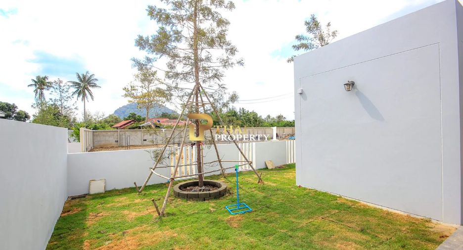 For sale 3 bedrooms villa in Cha Am, Phetchaburi