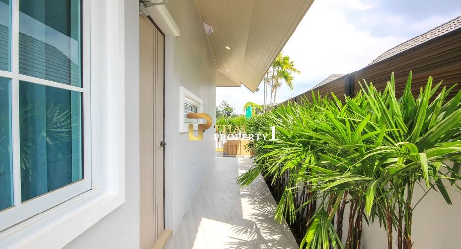For sale 3 bedrooms villa in Cha Am, Phetchaburi
