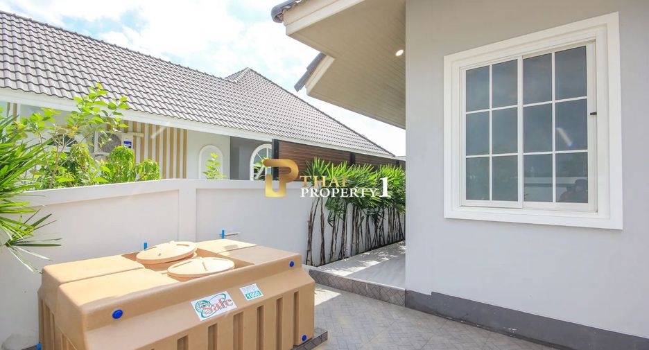 For sale 3 bedrooms villa in Cha Am, Phetchaburi