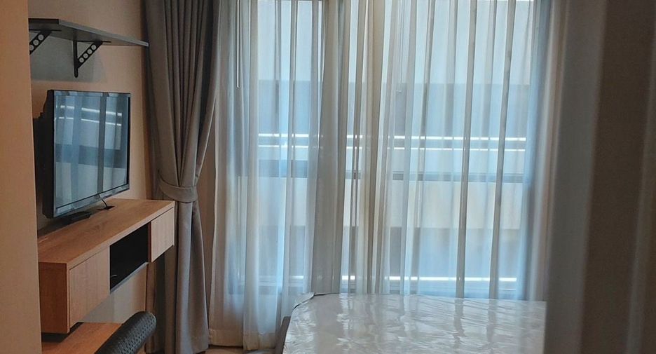 For sale 1 bed condo in Khlong Toei, Bangkok