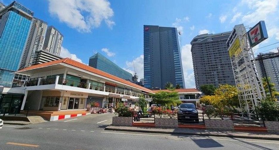For rent 1 bed office in Bang Na, Bangkok