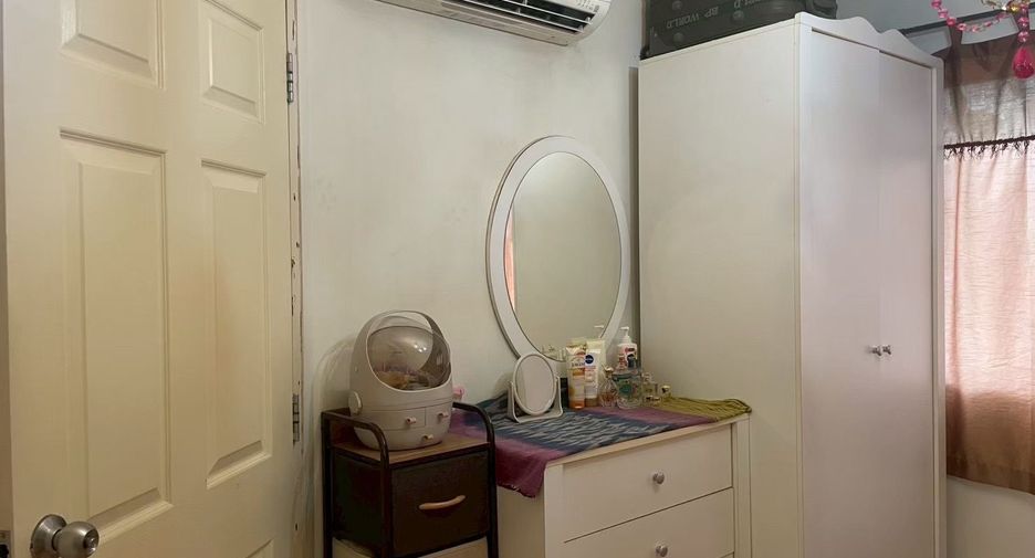 For sale 1 bed condo in Bang Kapi, Bangkok