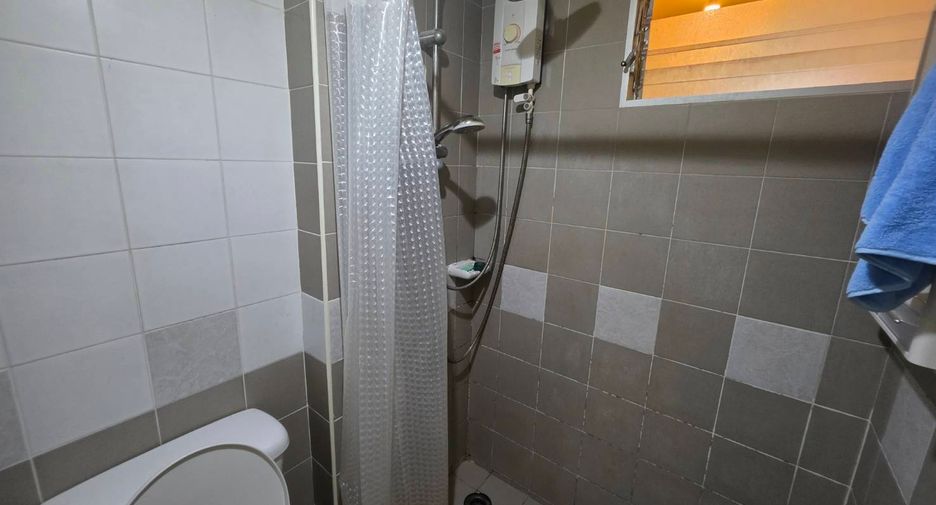 For sale 1 bed condo in Bang Kapi, Bangkok
