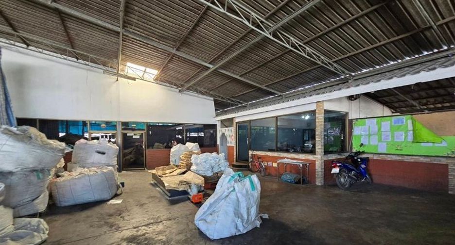 For sale 50 bedrooms warehouse in Nikhom Phatthana, Rayong