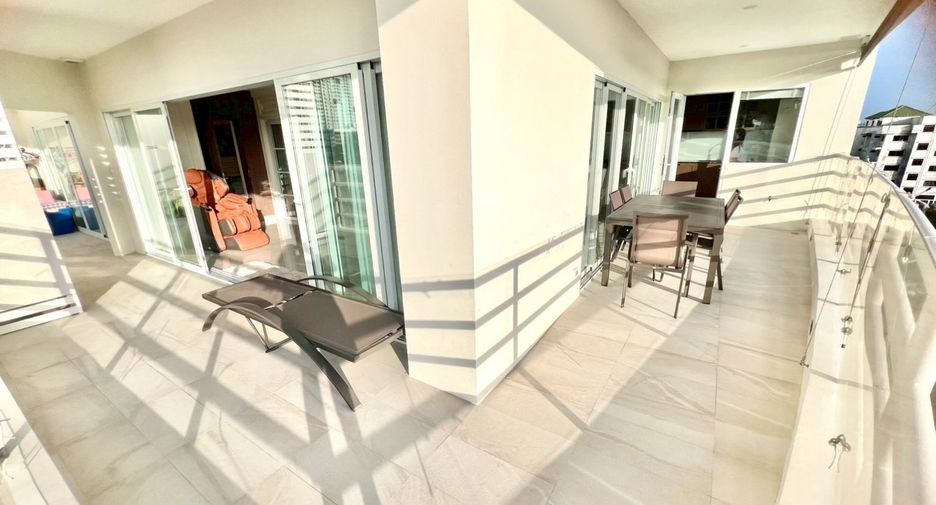 À vendre 2 chambres condo 