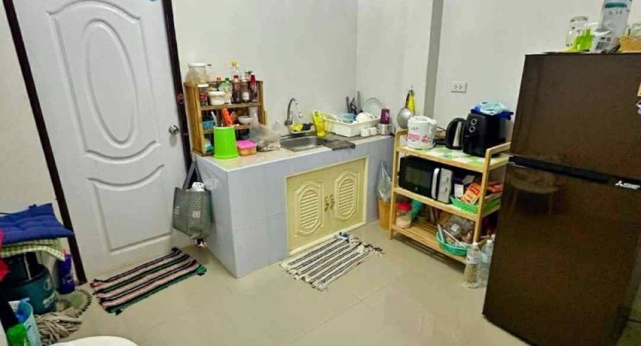 Casa adosada en venta de 2 habitaciones en Mueang Chanthaburi, Chanthaburi