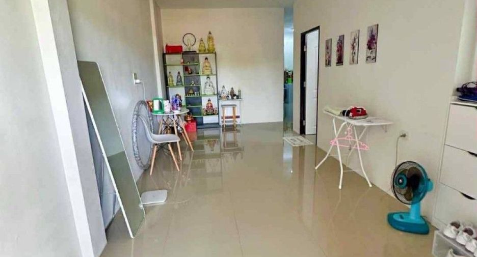 Casa adosada en venta de 2 habitaciones en Mueang Chanthaburi, Chanthaburi