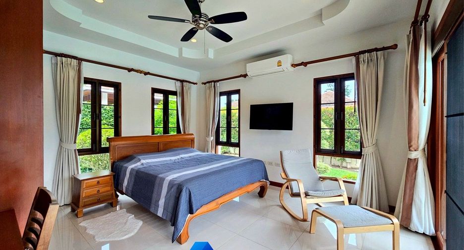 For sale 4 bedrooms villa in Hua Hin, Prachuap Khiri Khan